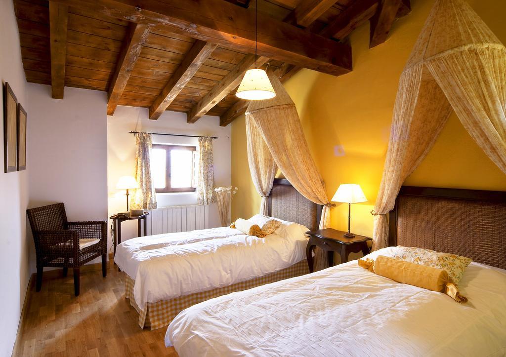 El Bulin De La Hiruela Guest House Room photo